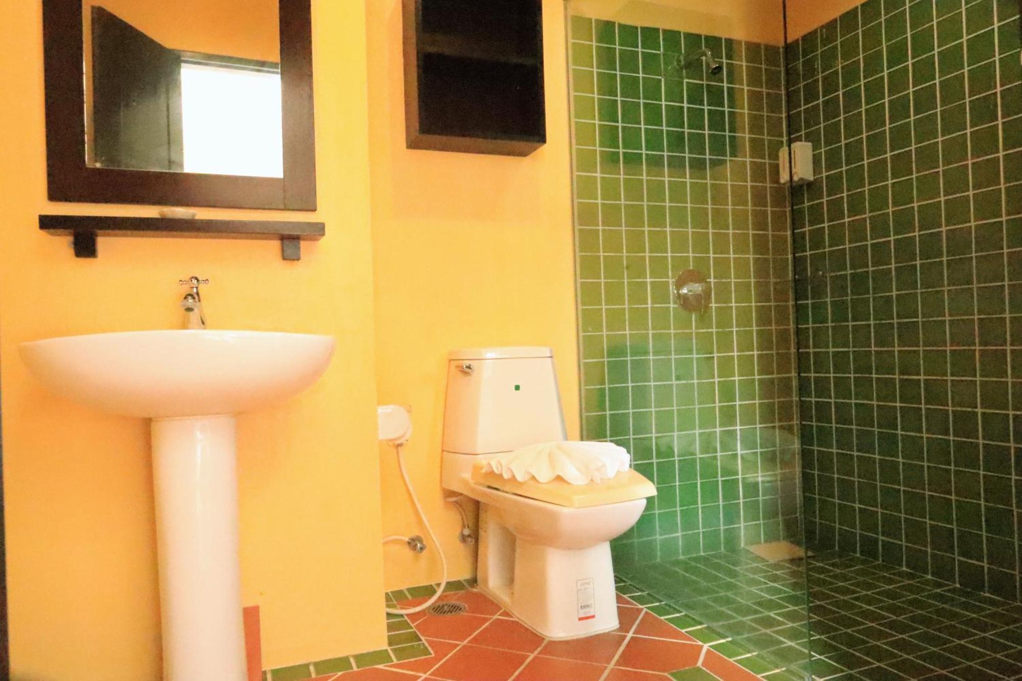 Harmony Patong Hotel Luaran gambar