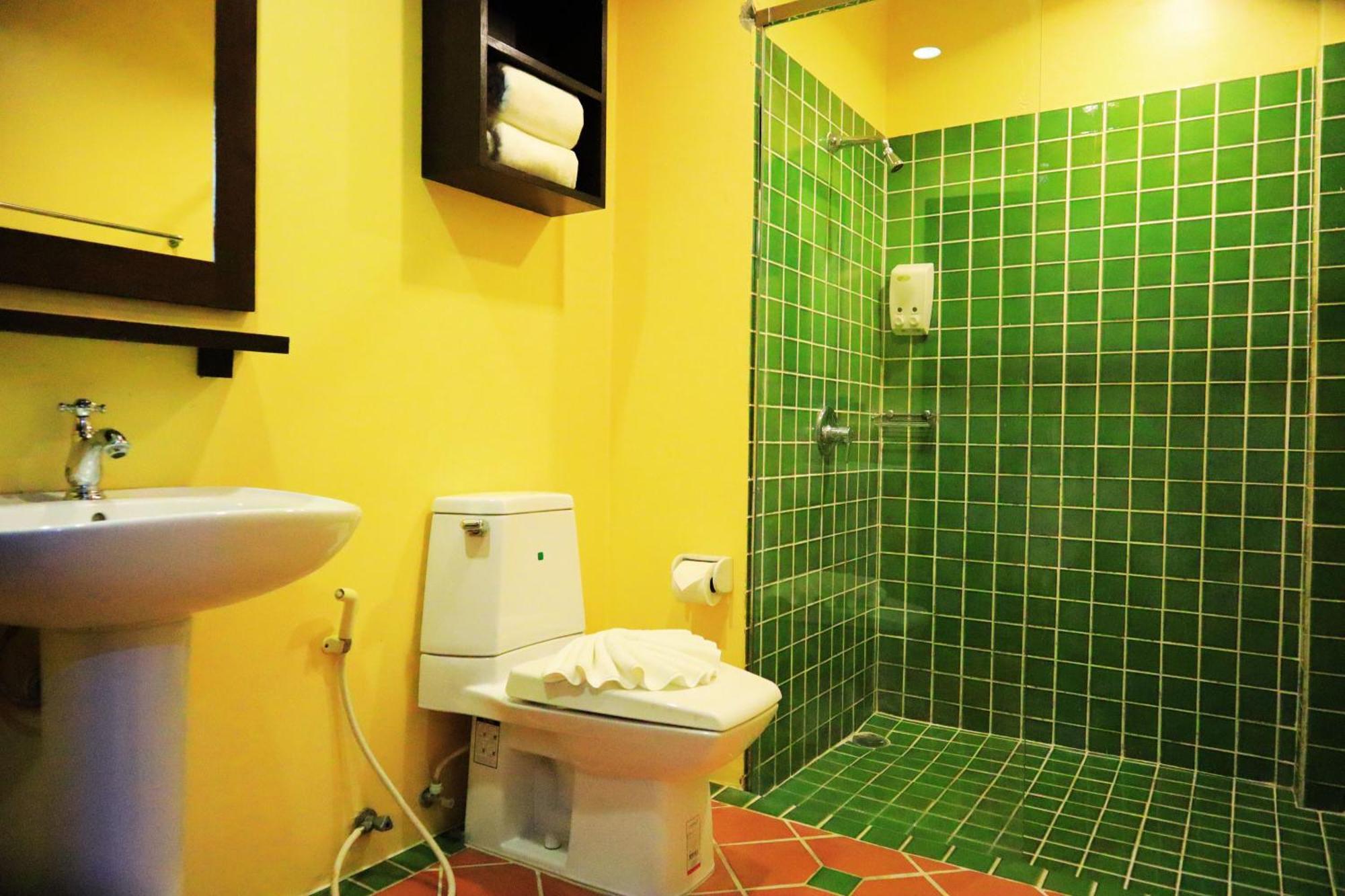 Harmony Patong Hotel Luaran gambar