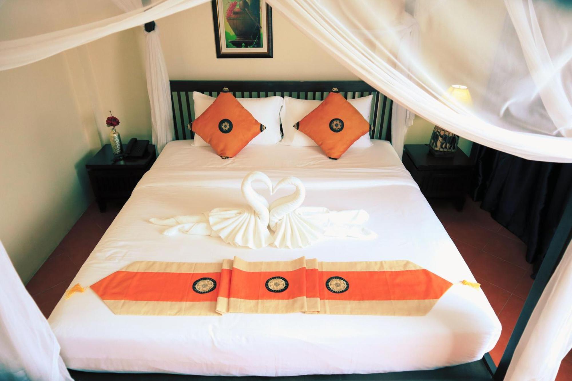 Harmony Patong Hotel Luaran gambar